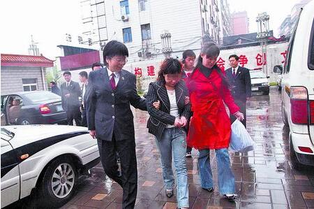 河南:街道办报账员3年挪用公款400多万 获刑10年