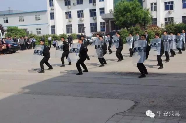 河南范县：“警营开放日”人大、政协人员走进县公安局