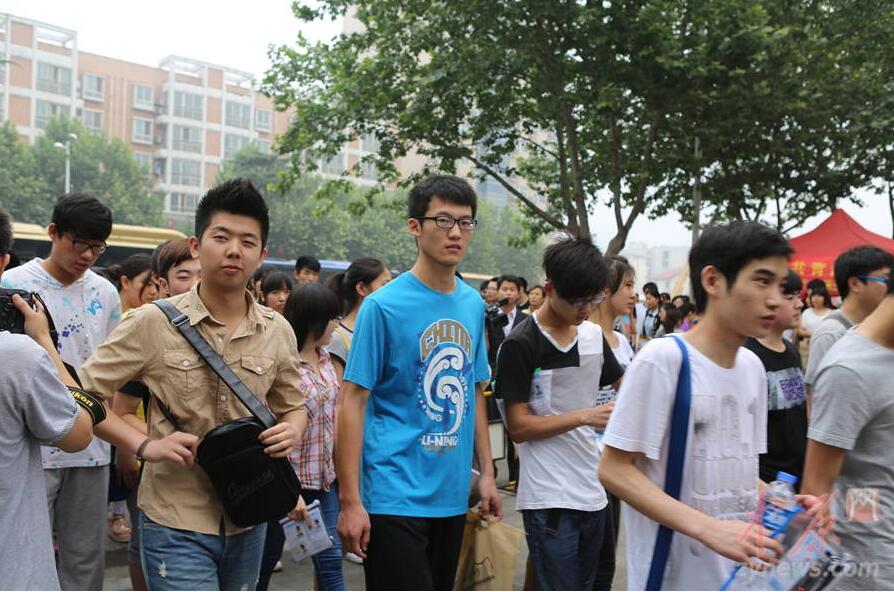 2016高考：河南省82万余考生走上“战场”