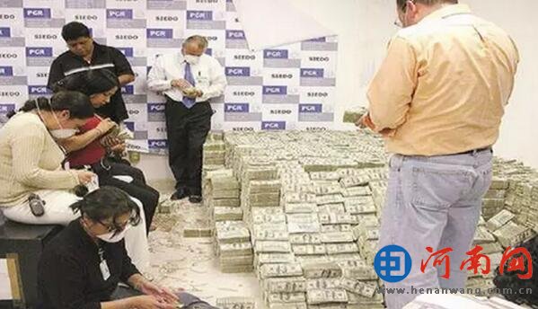 美国遣返:墨西哥一华人贩毒家中曾搜出2亿美金(图)