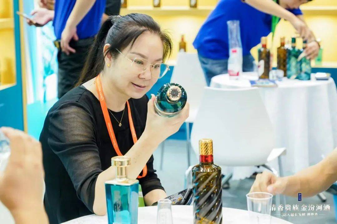 又一白酒大商加码清香，如何搅动600亿河南市场？