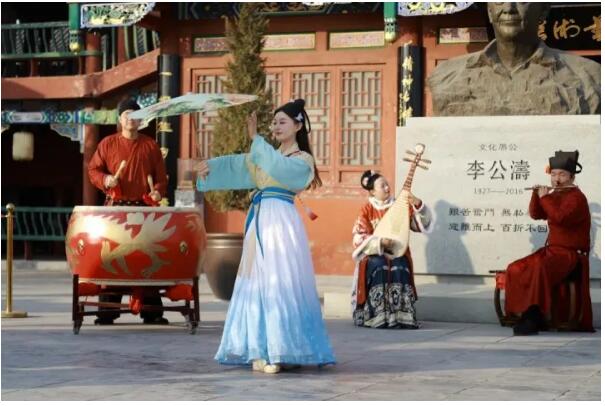 百场演出，万盏花灯，翰园艺术庙会邀您共度龙年新春！