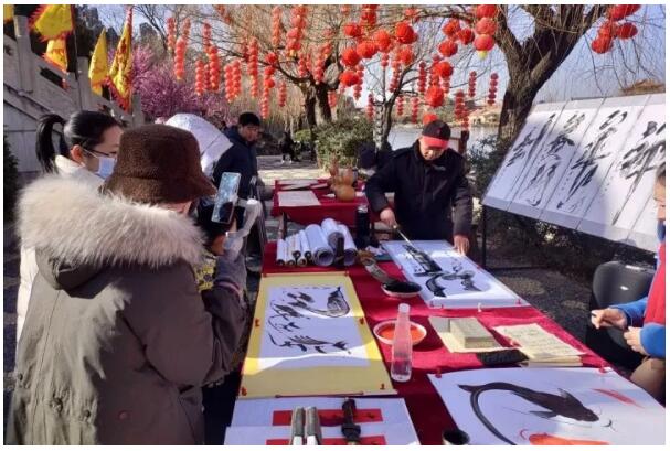 百场演出，万盏花灯，翰园艺术庙会邀您共度龙年新春！