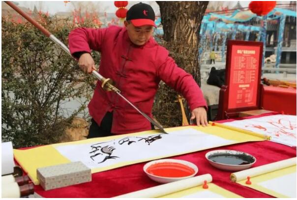 百场演出，万盏花灯，翰园艺术庙会邀您共度龙年新春！