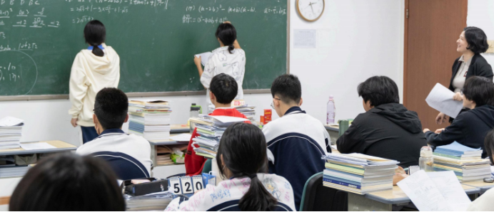 2026年深圳宝安区高三复读机构哪家好？华大教育科学增
